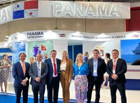 Cuestionan gasto excesivo en fiesta de la Autoridad Marítima de Panamá en Posidonia, Grecia