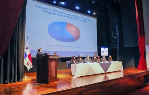 Representantes de partidos políticos conocen nuevas reglas del financiamiento