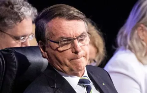 Bolsonaro dice que los colombianos dejarán su país tras la victoria de Petro