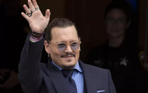 Johnny Depp abre una cuenta en TikTok y pide a sus seguidores 'seguir adelante'