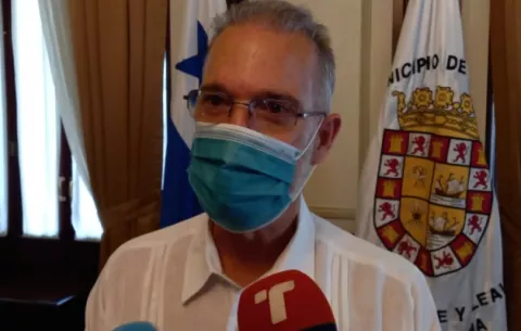 Fábrega pide retornar recolección de basura al Municipio de Panamá y afirma que la AAUD fue creada por política