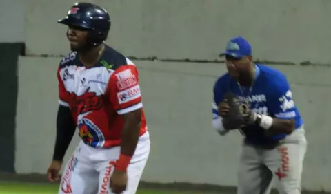 Colón y Panamá Metro, serie semifinal muy pareja en el béisbol mayor