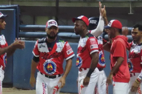 Metro pegó primero a Chiriquí en la Serie Final del béisbol mayor