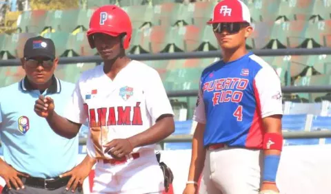 Panamá  va contra  Cuba en el Premundial U15