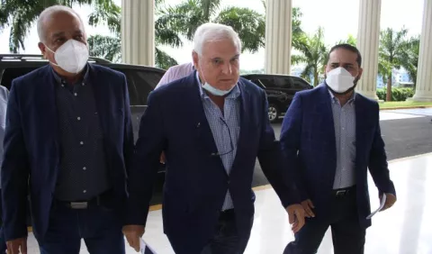 Ricardo Martinelli visto como la figura para resolver los problemas de los panameños