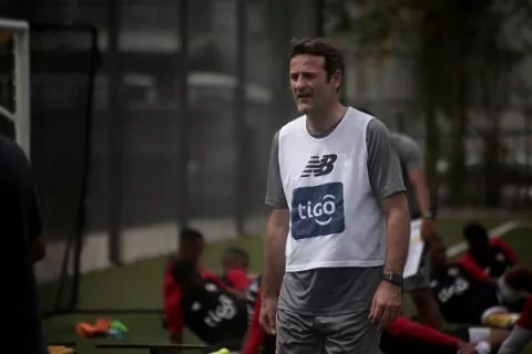 Thomas Christiansen extiende su contrato con Panamá hasta 2026