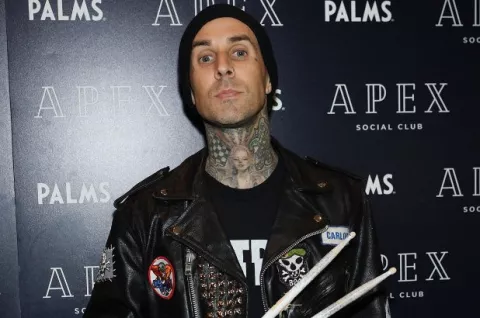 Travis Barker, esposo de  Kourtney Kardashian, es hospitalizado de emergencia