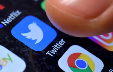 Junta directiva de Twitter aconseja a los accionistas aceptar oferta de Elon Musk