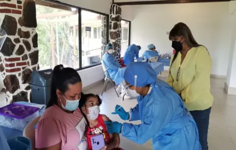 Cifra de pacientes con covid-19 en cuidados intensivos aumenta a 44