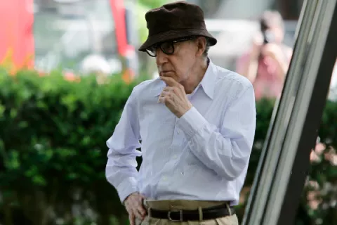 Woody Allen dice que el cine ya no le emociona y que se retirará pronto
