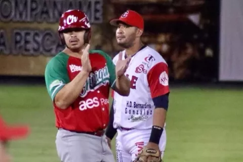 Chiriquí toma ventaja ante Coclé en la semifnal del béisbol mayor