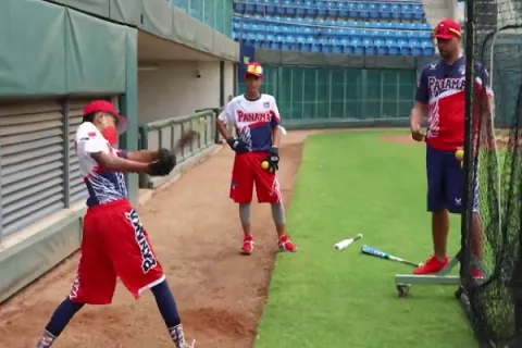 Panamá U12 se aploma  y entrena en cancha con miras a su debut en  el Mundial