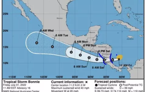 Bonnie se va al Pacífico y Colin se forma tierra adentro en Carolina del Sur