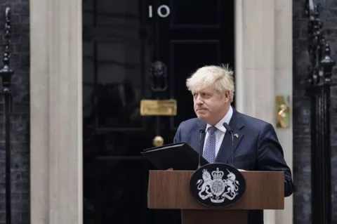 Johnson 'determinado' a cumplir con su mandato durante sus últimas semanas