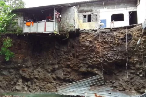 Varias familias son evacuadas en Bugaba, otros puntos se registran deslizamientos de tierra 