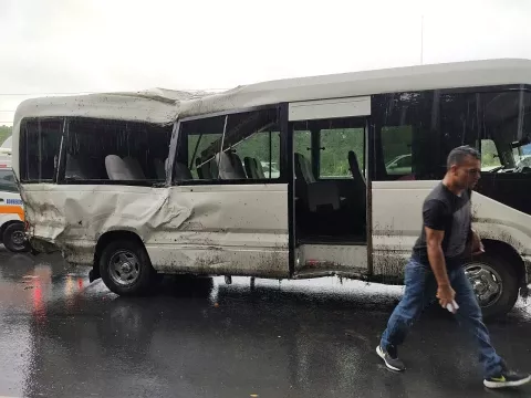 Accidente de bus de la ruta Frontera-David, deja 16 heridos