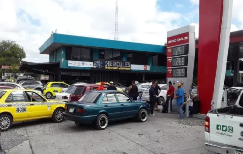 Chiriquí  está prácticamente paralizado por la falta de combustible 