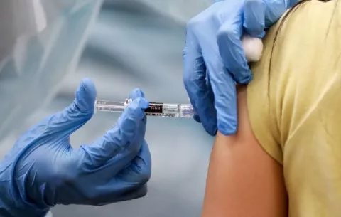 Intensifican la jornada de vacunación contra la hepatitis A y B en Chiriquí