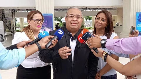 Defensa de Ricardo Martinelli califica de 'absurdo' fallo que le levanta el fuero penal electoral