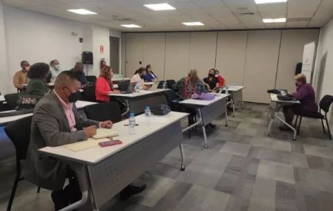  Defensoría solicita al Meduca se pronuncie sobre los reglamentos internos de los centros educativos