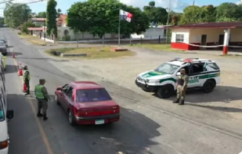 Ubican en ciudad Nelly, Costa Rica dos autos hurtados en Panamá