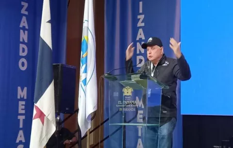 R. Martinelli aumenta su popularidad entre electores