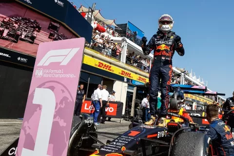 Max Verstappen más líder del Mundial de Fórmula Uno