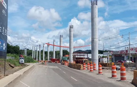 Este viernes cerrarán la vía Panamericana para desmontar el puente peatonal en Burunga