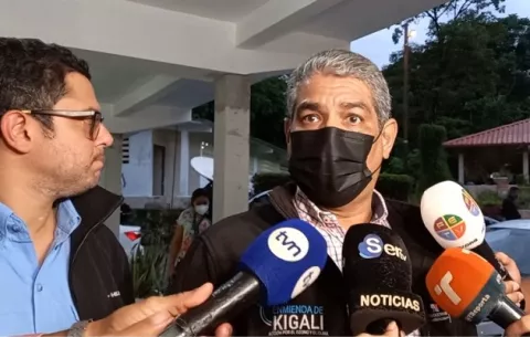 Luis Francisco Sucre defiende las acciones del Minsa para reducir el costo de los medicamentos