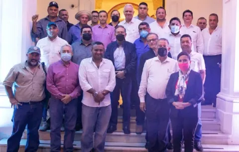 Productores que exigen estar en la mesa única del diálogo no quieren que sea televisado