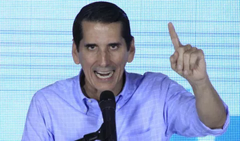 Sergio Gálvez: 'Roux es un fantasma político y CD desaparecerá con la expulsión de diputados'