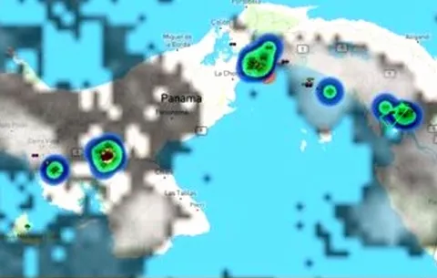 Panamá bajo aviso de prevención por paso de Onda Tropical #13