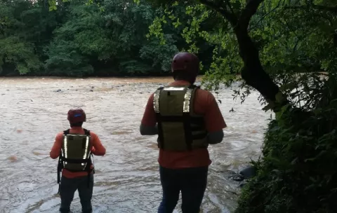 Encuentran sin vida a un hombre en el río Mula en Bugaba