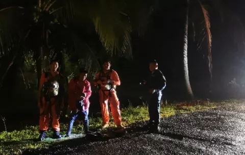 Rescatan a hombre de 23 años atrapado por el desbordamiento del río Fonseca 