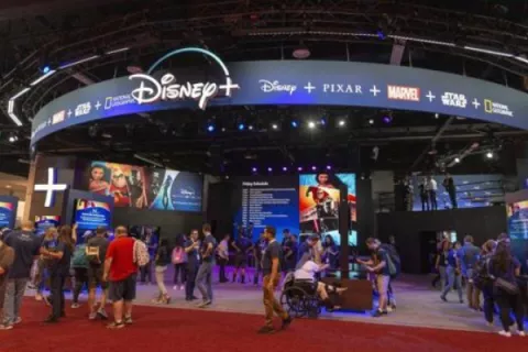 Disney supera a Netflix en abonados a sus plataformas de 'streaming'