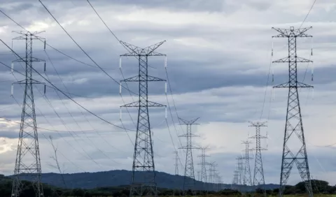 ETESA pondrá en ejecución la IV línea de transmisión eléctrica