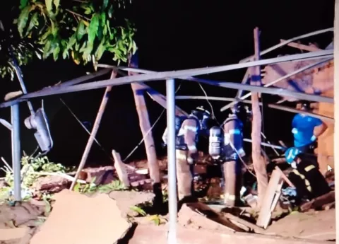Explosión en una vivienda deja una víctima fatal y cuatro heridos en Guararé 