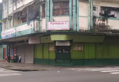 Farmacias de Colón cerradas, pero sí están abiertas las públicas y de supermercados