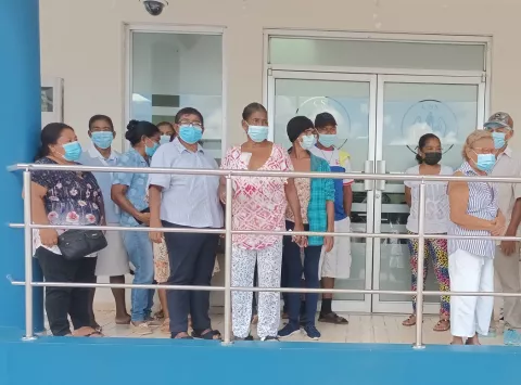Denuncian falta de insumos y medicamentos para pacientes de hemodiálisis en Santiago