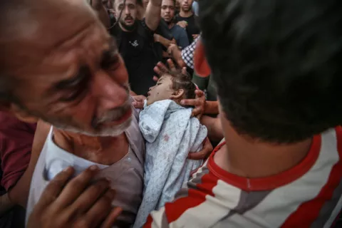 Escalada de violencia en la Franja de Gaza suma un docena de palestinos muertos