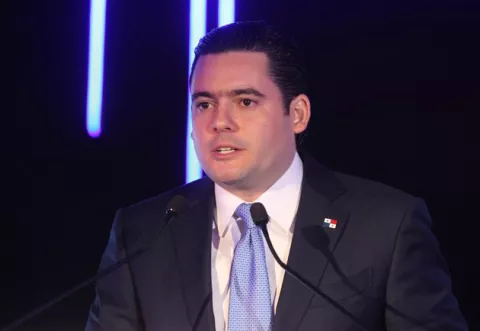 Laurentino Cortizo estará representado por José Gabriel Carrizo en la investidura de Gustavo Petro