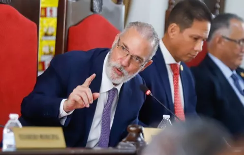 José Luis Fábrega niega aumento de presupuesto en la alcaldía e insiste en construir mercado de mariscos