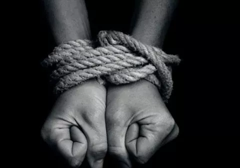 ¡Tristeza! Una niña de 9 años fue vendida  por sus padres en $12 mil 500, y era explotada sexualmente
