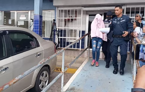 Imputan cargos de homicidio doloso agravado y maltrato infantil a padres de niño de un año