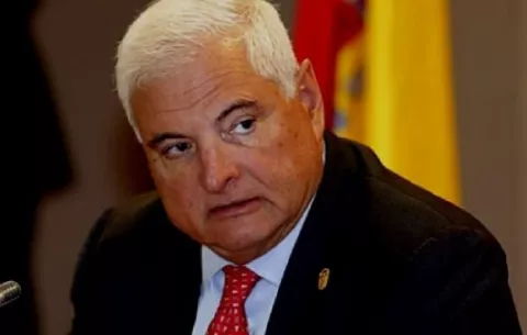 Ricardo Martinelli rechaza hechos 'falsos y temerarios' expresados por La Prensa