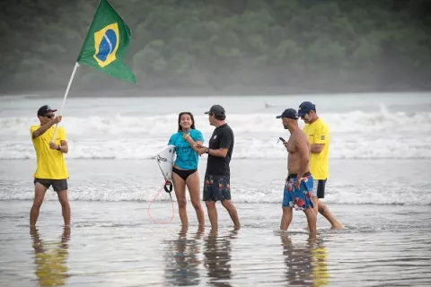 Brasil  se llevó el título en los Juegos Panamericanos de Surf 2022  