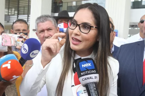 Zulay Rodríguez lidera recolección de firmas para candidatura presidencial 