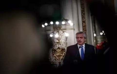 Alberto Fernández se reúne con su gabinete tras ataque a la vicepresidenta