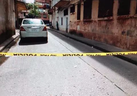 Lo matan de una puñalada en el pecho en predios del Mercado Público de Colón 