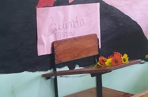 Compañeros de clases de alumna fallecida por inmersión en Capira, honran su memoria